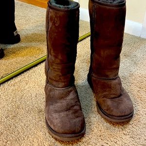 Barely used size 6 Ugg tall chocolate boots